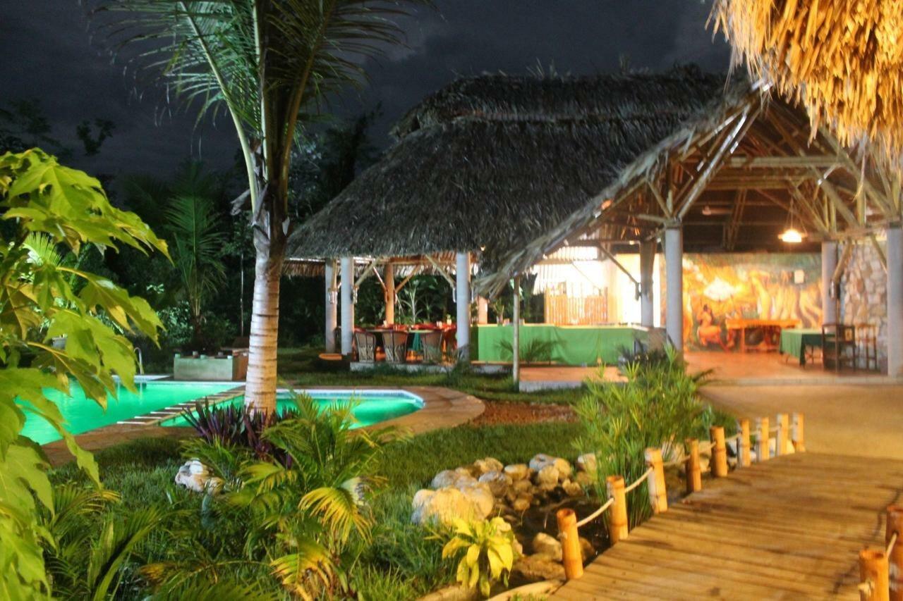 Axkan Palenque, Shows En Vivo & Gastronomia Mar Y Tierra & Travel Agency Экстерьер фото