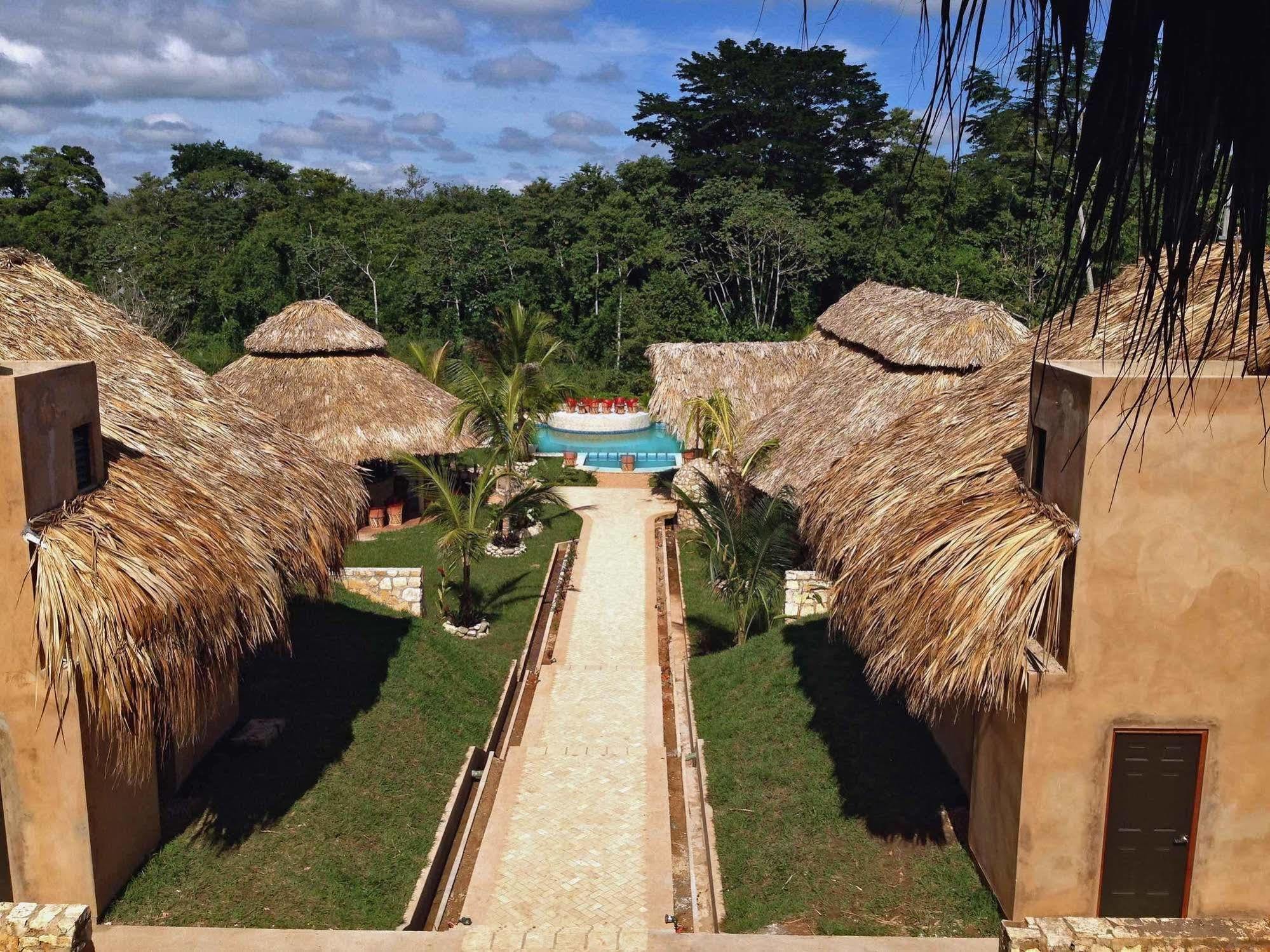 Axkan Palenque, Shows En Vivo & Gastronomia Mar Y Tierra & Travel Agency Экстерьер фото