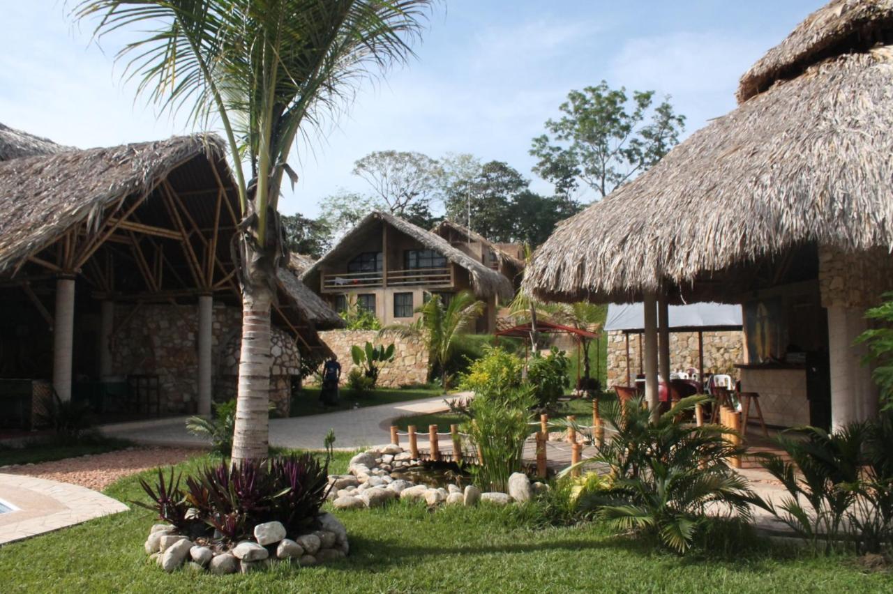 Axkan Palenque, Shows En Vivo & Gastronomia Mar Y Tierra & Travel Agency Экстерьер фото